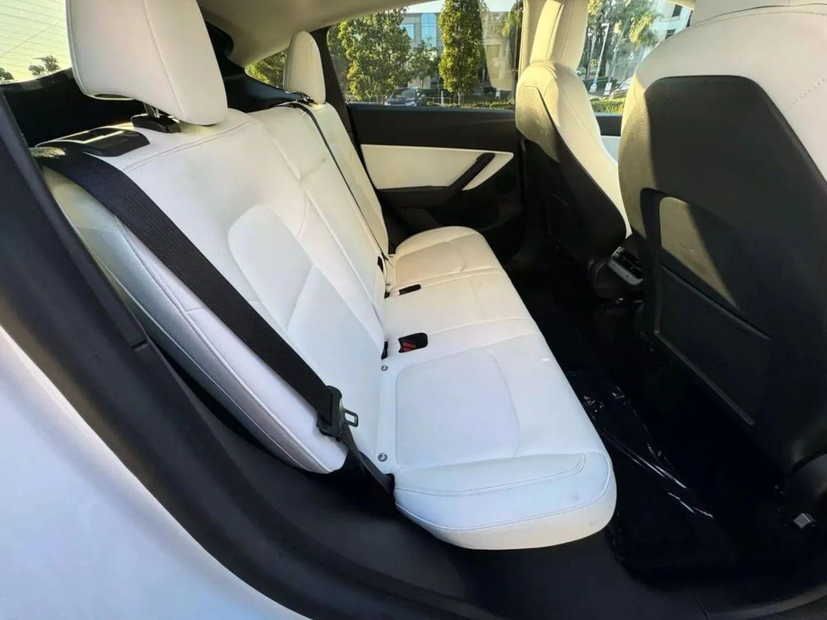 Used 2023 Tesla Model Y Long Range AWD/4WD image 16