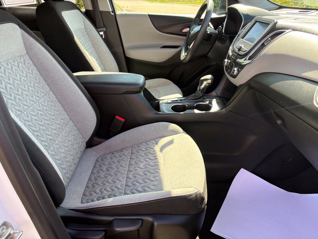 Used 2024 Chevrolet Equinox LS w/ LS Convenience Package FWD image 27