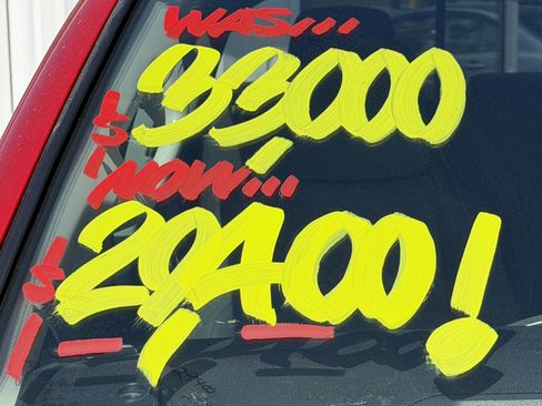 Used 2020 Toyota Tacoma SR5 image 2