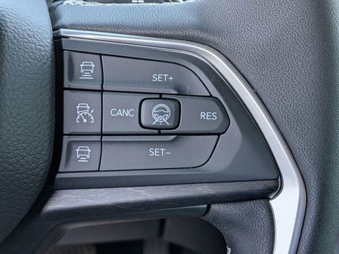 New 2026 Jeep Grand Cherokee Altitude AWD/4WD image 29