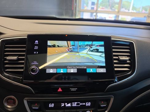 Used 2022 Honda Passport TrailSport image 27