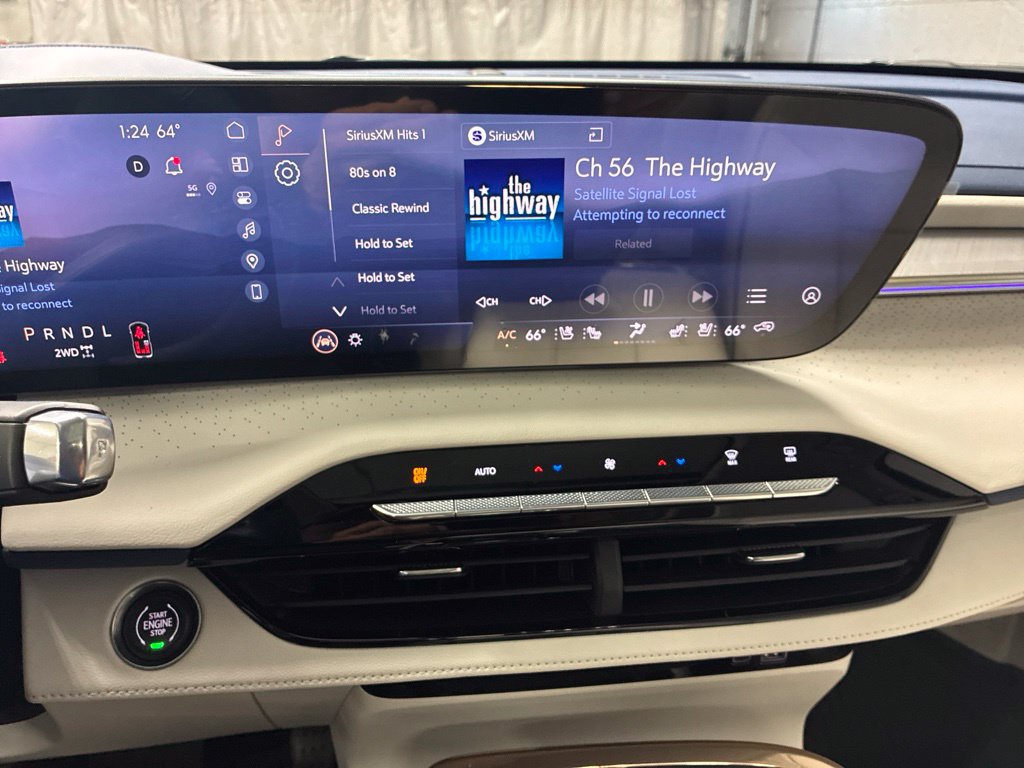 Used 2026 Buick Enclave Avenir w/ Super Cruise Package AWD/4WD image 26