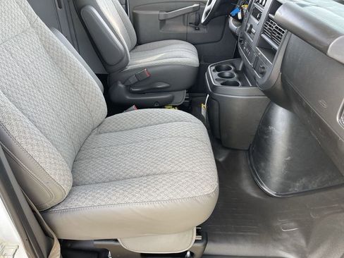 New 2025 GMC Savana 2500 Extended w/ Driver Convenience Package image 28
