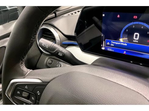 New 2026 Chevrolet Trax LT w/ LT Convenience Package FWD image 27