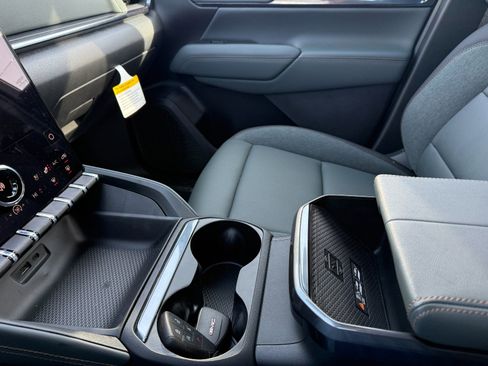 New 2026 GMC Terrain AT4 w/ Convenience Package III image 33