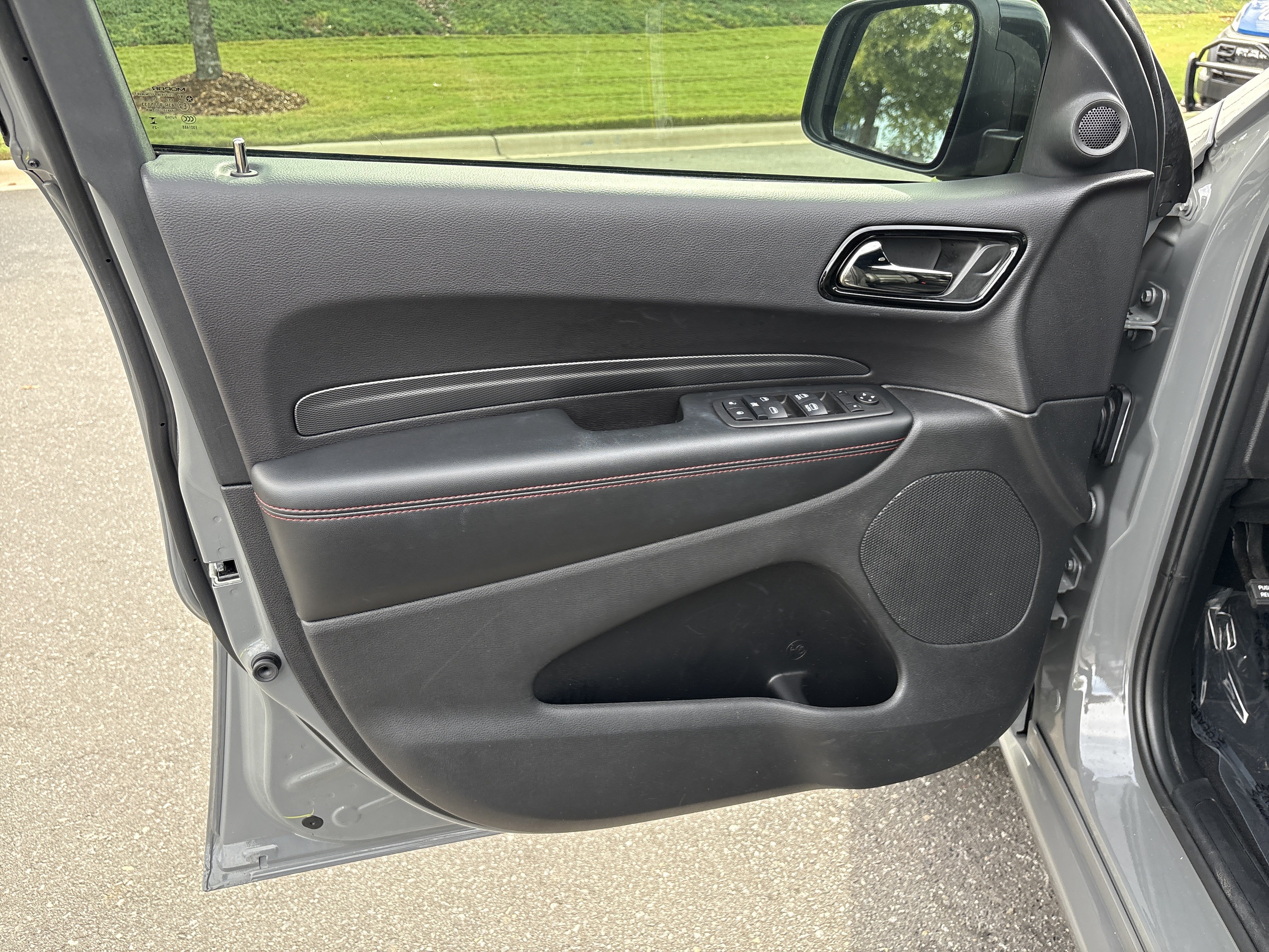 Used 2026 Dodge Durango GT w/ Blacktop Package RWD image 15
