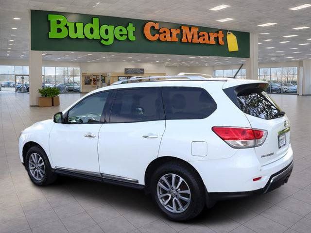 Used 2015 Nissan Pathfinder SL w/ Trailer Tow Package FWD image 4