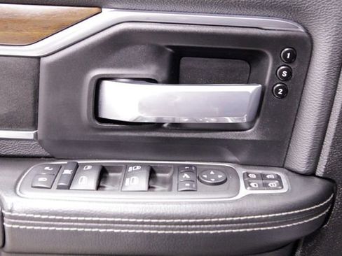 Used 2024 RAM 2500 Laramie image 21