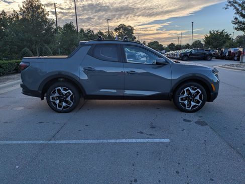 Used 2022 Hyundai Santa Cruz Limited w/ Cargo Package AWD/4WD image 3