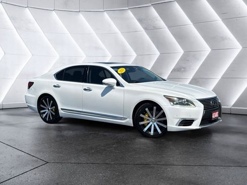Used 2013 Lexus LS 460 AWD w/ Comfort Pkg image 1