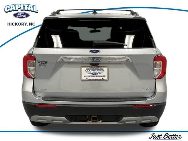 Used 2024 Ford Explorer XLT w/ Equipment Group 202A AWD/4WD image 7