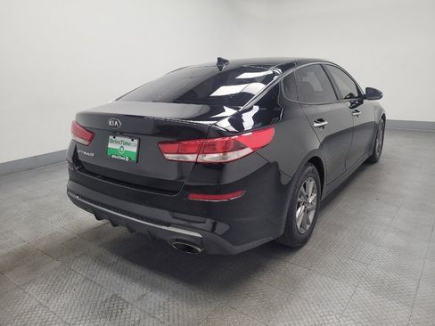 Used 2020 Kia Optima LX image 9