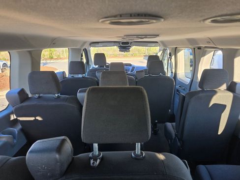 Used 2019 Ford Transit 350 XLT image 26