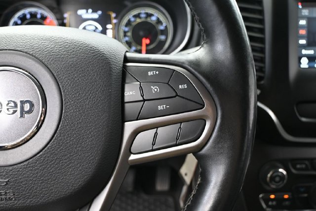 Used 2019 Jeep Cherokee Sport w/ Cold Weather Group AWD/4WD image 22