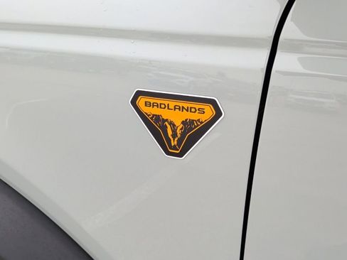 Used 2023 Ford Bronco Badlands AWD/4WD image 45
