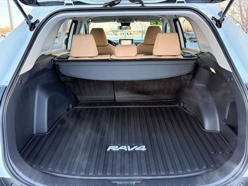Used 2025 Toyota RAV4 XLE image 29