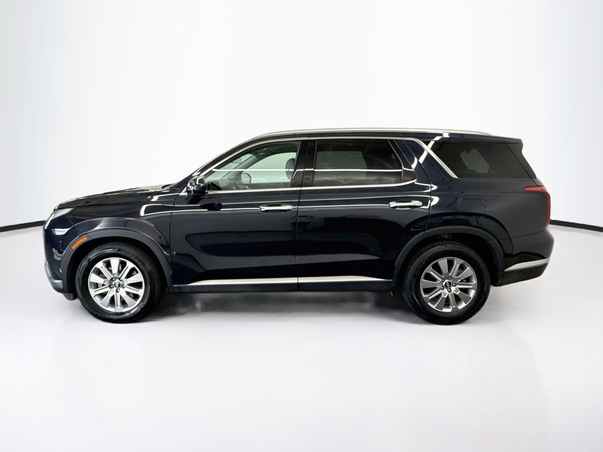 Used 2025 Hyundai Palisade SEL FWD image 4