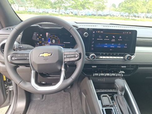 New 2026 Chevrolet Colorado LT image 3