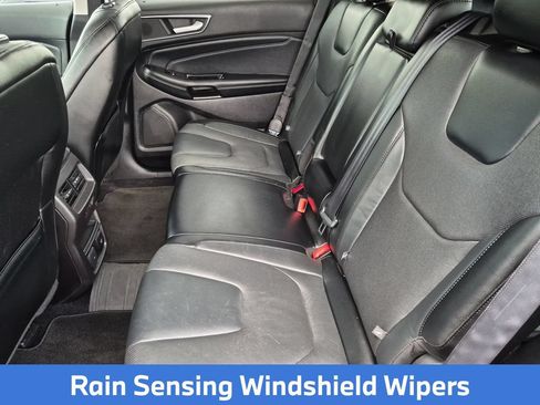 Used 2015 Ford Edge Titanium w/ Equipment Group 302A AWD/4WD image 31