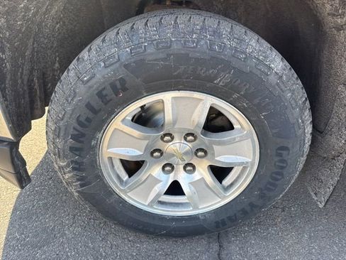 Used 2017 Chevrolet Silverado 1500 LT w/ All Star Edition image 36