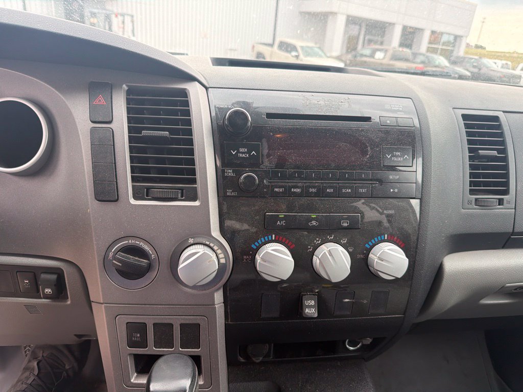 Used 2012 Toyota Tundra 4x4 CrewMax w/ Tow Pkg image 11