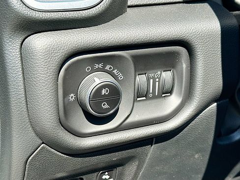 New 2026 RAM 1500 Big Horn AWD/4WD image 14