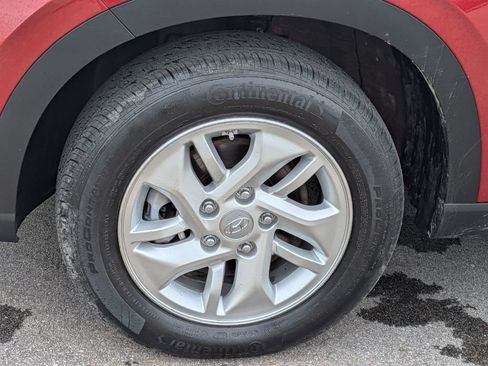 Certified 2024 Hyundai Venue SE FWD image 10