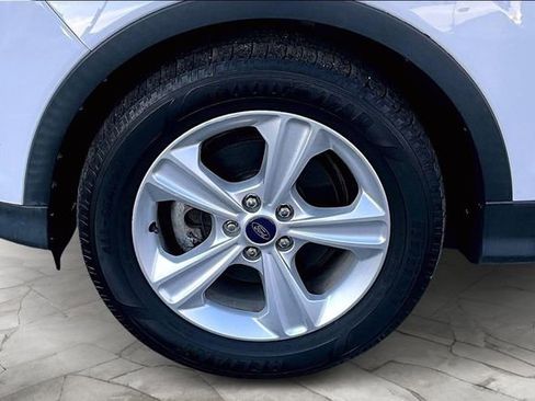 Used 2015 Ford Escape SE image 8