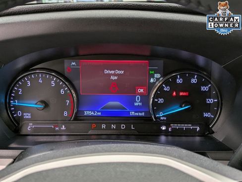 Used 2023 Ford Explorer XLT AWD/4WD image 15