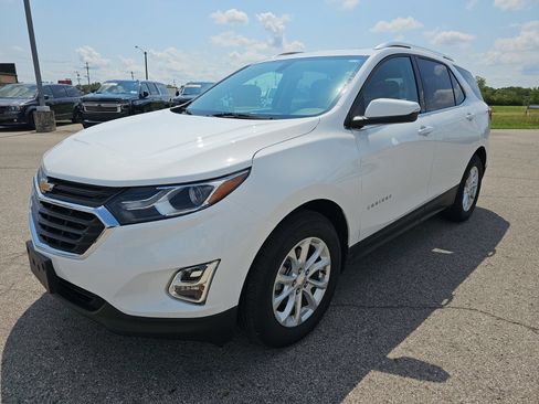 Used 2019 Chevrolet Equinox LT FWD image 3