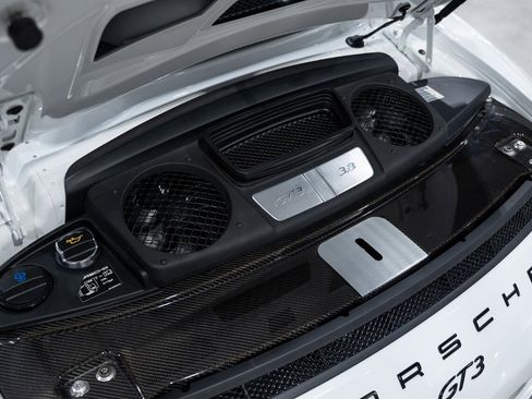 Used 2015 Porsche 911 GT3 RWD image 37