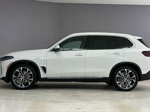 New 2026 BMW X5 xDrive50e w/ Parking Assistance Package image 2