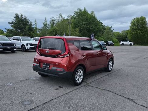 Certified 2021 Kia Soul S FWD image 8