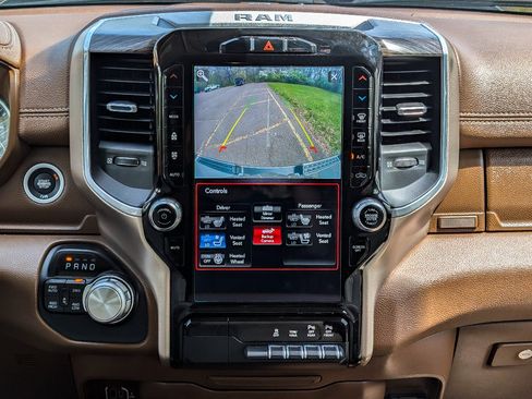 Used 2020 RAM 1500 Laramie AWD/4WD image 28