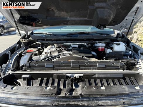 Used 2024 GMC Sierra 2500 AT4 w/ AT4 Premium Plus Package image 16