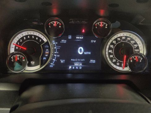 Used 2018 RAM 3500 Big Horn AWD/4WD image 23