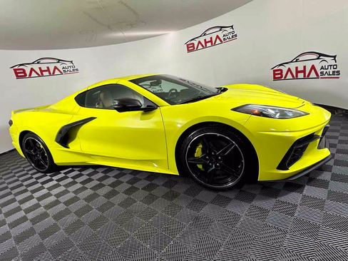 Used 2022 Chevrolet Corvette Stingray Preferred Cpe w/ Z51 Performance Package RWD image 18