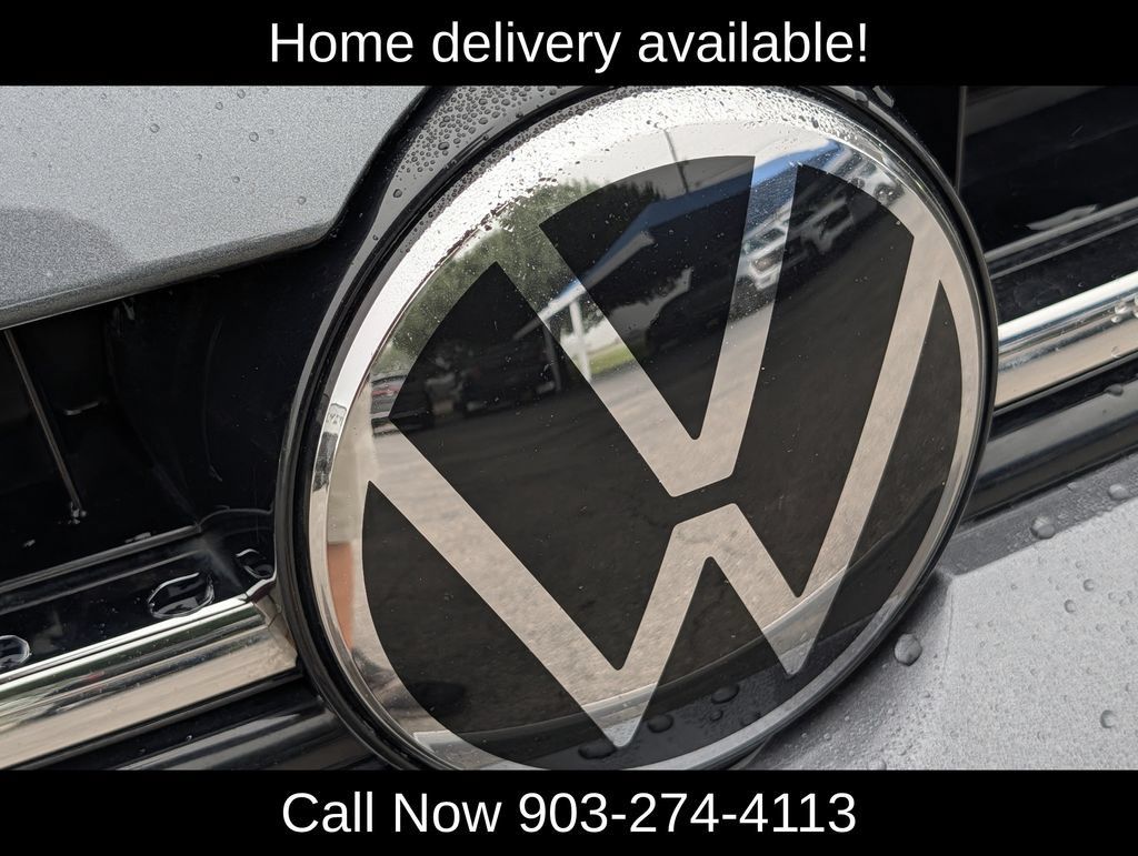 Used 2026 Volkswagen Jetta SE FWD image 35