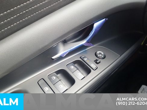 Certified 2026 Hyundai Elantra SE FWD image 30