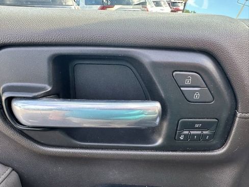 Used 2021 GMC Sierra 1500 SLT w/ X31 Off-Road Package image 18