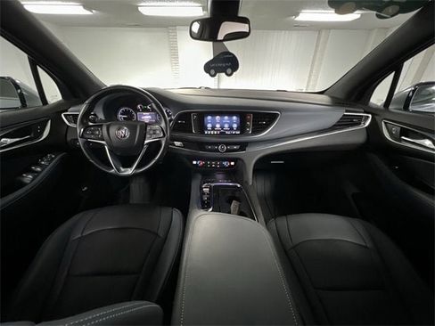 Used 2023 Buick Enclave Essence w/ Sport Touring Edition image 19