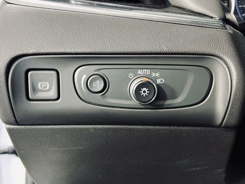 Used 2021 Buick Enclave Avenir image 24