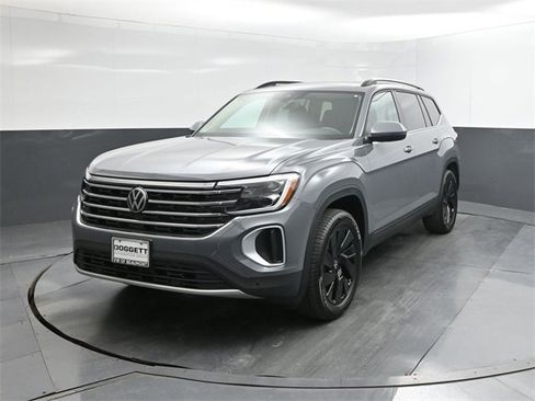 New 2026 Volkswagen Atlas SE image 30