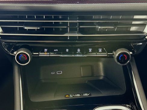 New 2026 Chevrolet Traverse Z71 w/ Enhanced Driving Package image 19