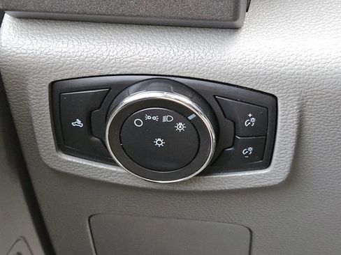 Used 2020 Ford F250 XL w/ Power Equipment Group image 19