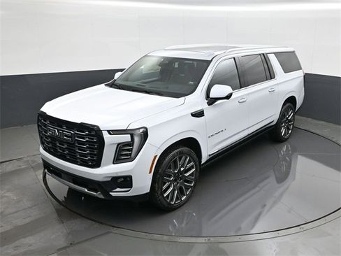New 2026 GMC Yukon XL Denali Ultimate image 14