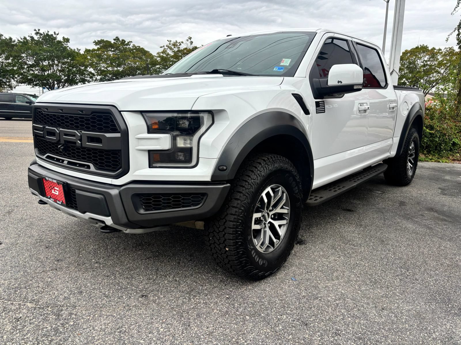 Used 2018 Ford F150 Raptor w/ Equipment Group 802A Luxury AWD/4WD image 8