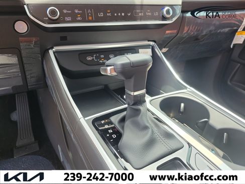 New 2026 Kia Carnival EX FWD image 29