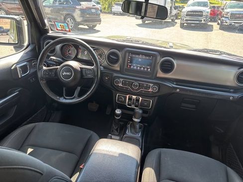 Used 2021 Jeep Wrangler Unlimited Sport AWD/4WD image 9