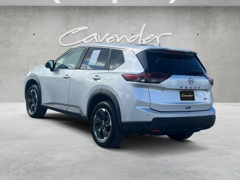 Used 2024 Nissan Rogue SV FWD image 14